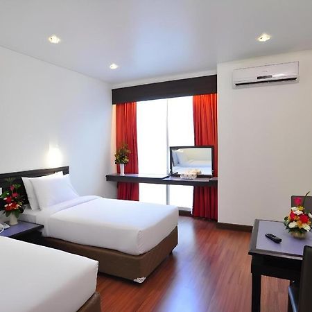 The Color Hotel Hat Yai Exterior photo