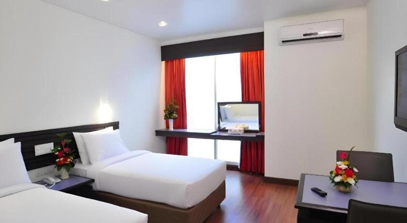 The Color Hotel Hat Yai Exterior photo